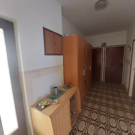 Guest house Marto Rab Town
